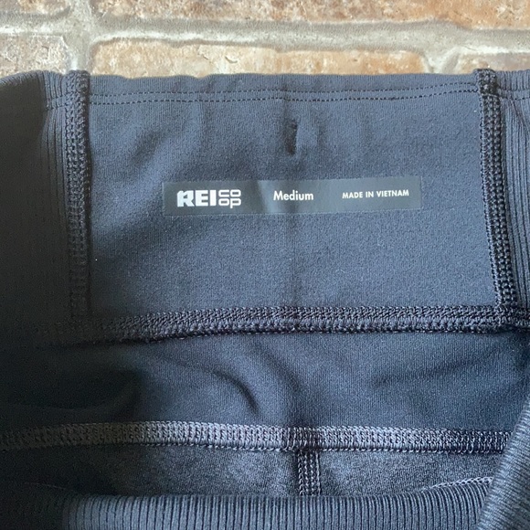 REI Leggings - Picture 5 of 12